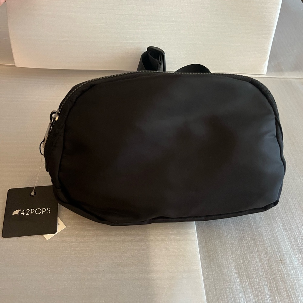 42pops Black Belt Bag With Interchangeable Straps